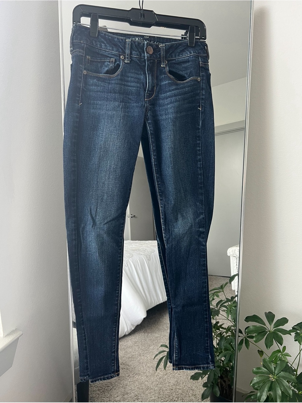 American Eagle Skinny Stretch Jeans Dark Indigo Wash: Size 2